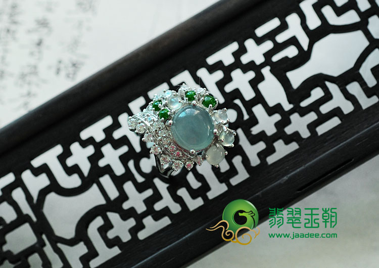 https://jdimg.jaadee.net//images/201110/goods_img/8778_P_1319563954172.jpg