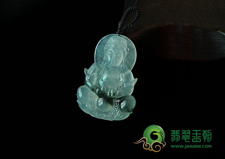 冰玻种飘花缅甸翡翠观音挂件