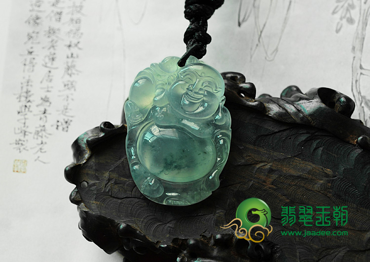冰玻种飘花缅甸翡翠逍遥佛挂件