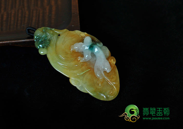 糯冰种黄翡飘花缅甸翡翠龙行如意挂件