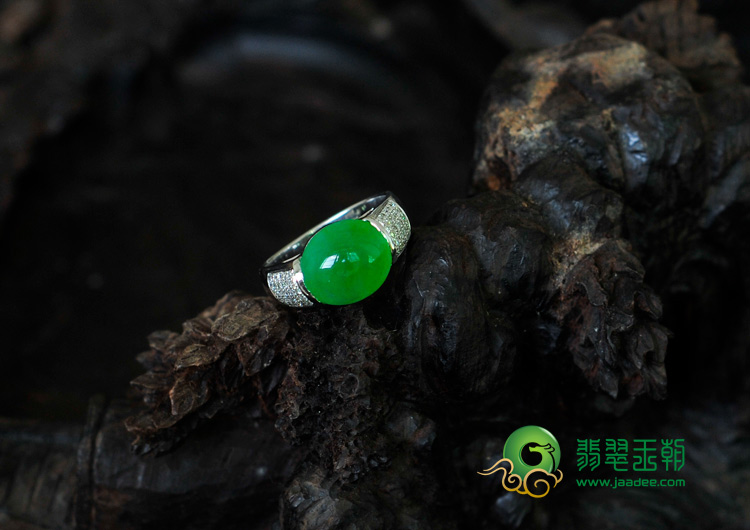 冰种阳绿满绿缅甸翡翠镶白金戒指
