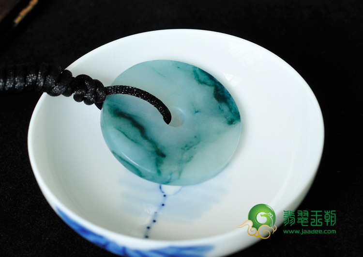 糯冰种飘花缅甸翡翠平安扣挂件