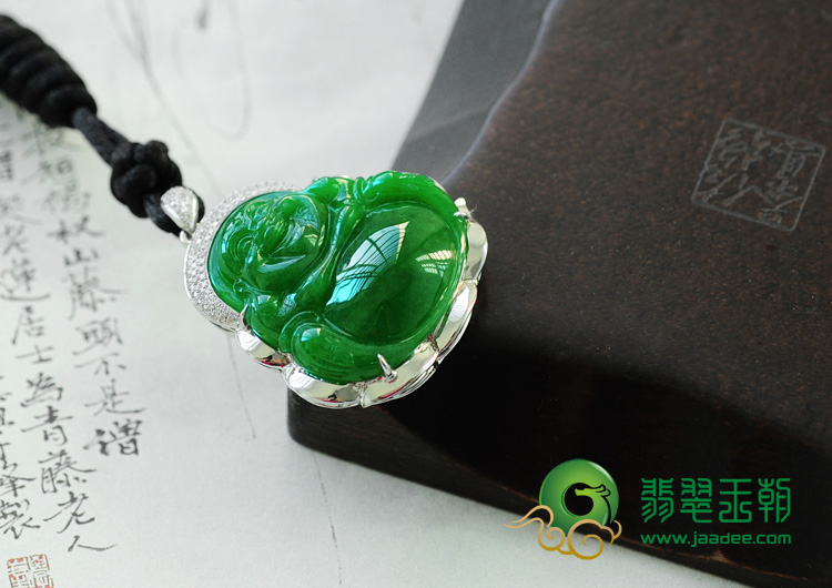 冰种菠菜绿缅甸翡翠包白金玉佛挂件（真钻）