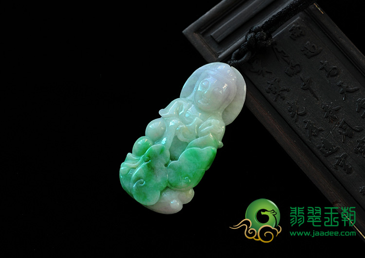 细糯种春带翠缅甸翡翠观音挂件