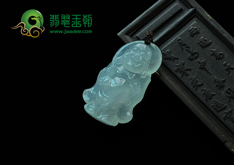 冰种淡晴水缅甸翡翠站佛挂件
