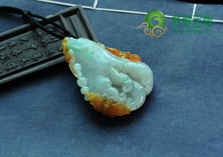 糯冰种三彩缅甸翡翠佛手手玩件
