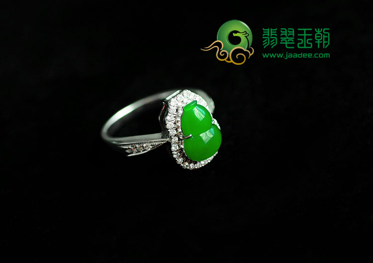 冰种正阳绿满绿缅甸翡翠包白金戒指（真钻）