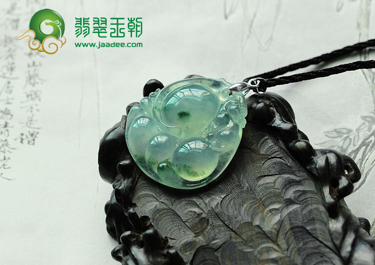 冰玻种飘花缅甸翡翠如意寿挂件