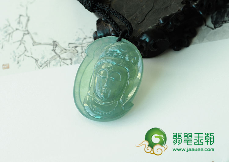 冰种蓝晴水缅甸翡翠观音头挂件
