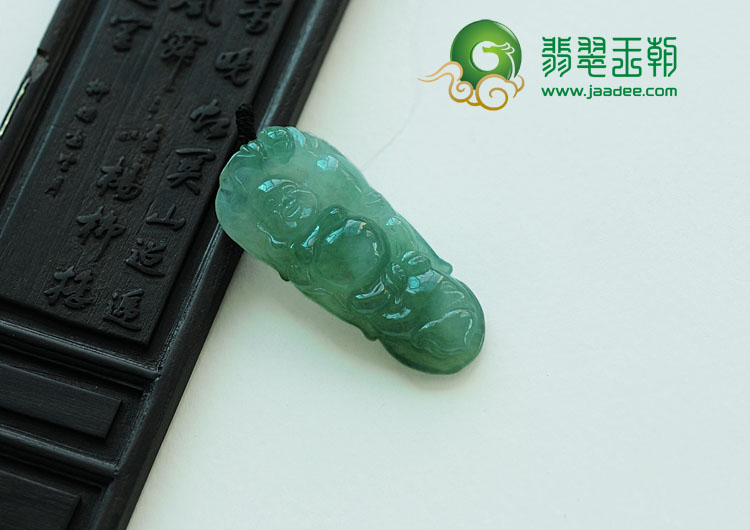 冰种晴水缅甸翡翠笑佛挂件