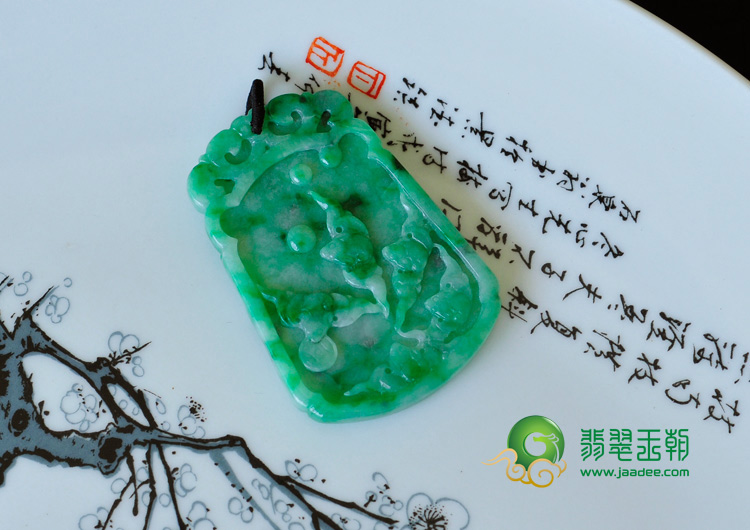 细糯种飘翠缅甸翡翠五福临门挂件
