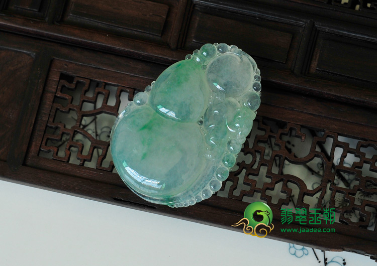 冰种飘绿花缅甸翡翠福禄寿挂件
