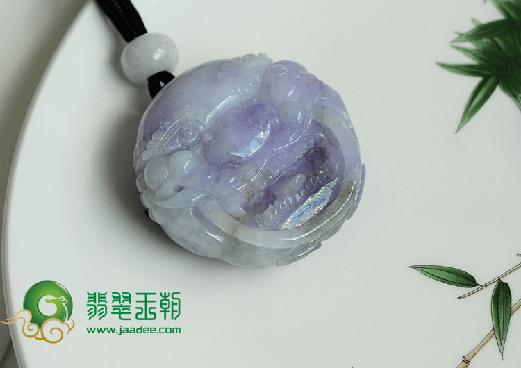 糯冰种紫罗兰缅甸翡翠兽头手玩件