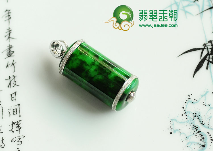 糯冰种癣加绿满绿缅甸翡翠镶白金翎管胸坠