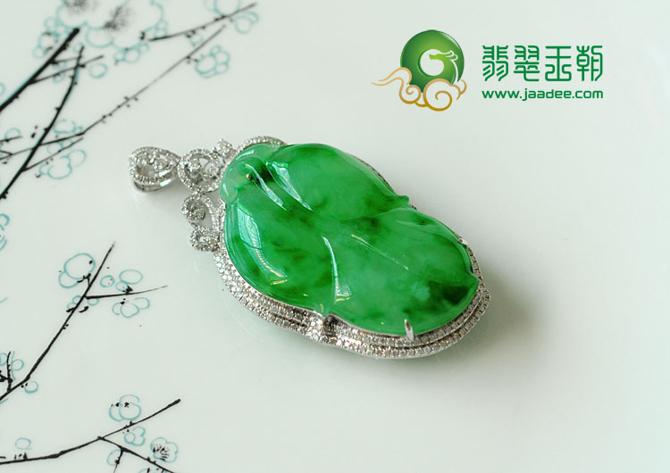 糯冰种飘翠缅甸翡翠镶白金“金枝玉叶”胸坠（真钻）