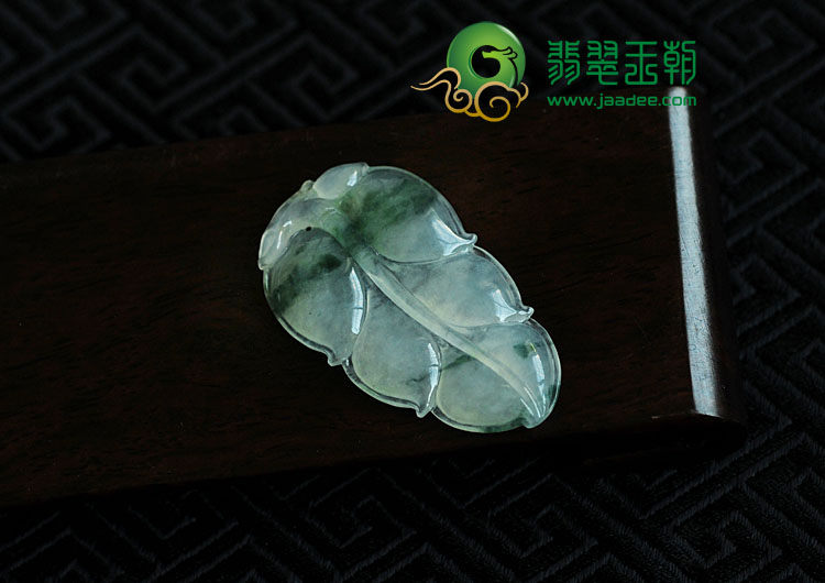 冰种飘花缅甸翡翠叶子挂件