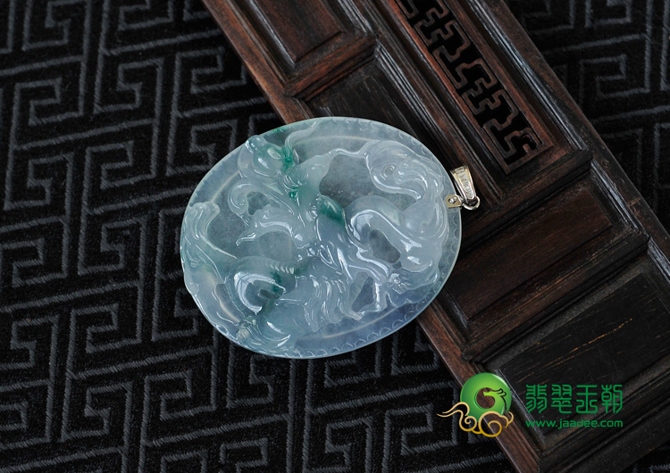 冰玻种紫罗兰飘花缅甸翡翠龙牌挂件