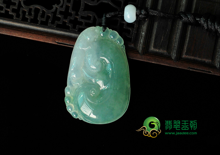 糯冰种飘花缅甸翡翠如意挂件