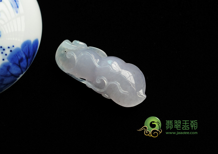 糯冰种紫罗兰缅甸翡翠四季豆挂件