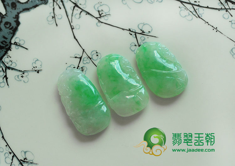 冰种飘翠缅甸翡翠节节高挂件（一批走）
