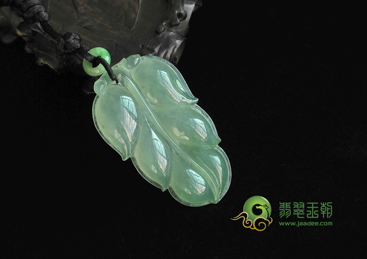 冰种晴水缅甸翡翠叶子挂件