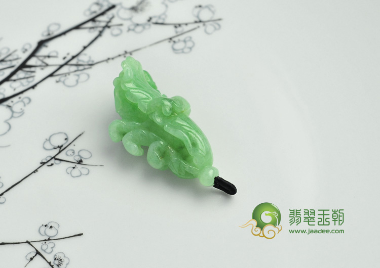 糯冰种翠色满绿缅甸翡翠白菜挂件