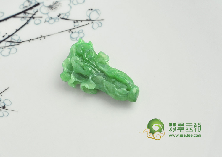 糯冰种翠色满绿缅甸翡翠白菜挂件