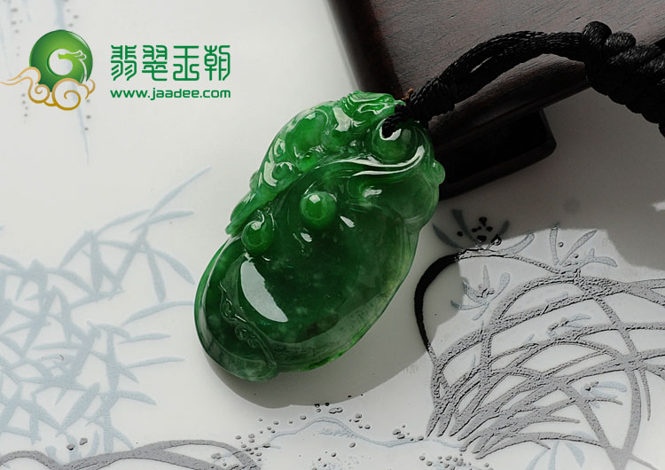 糯冰种菠菜绿满绿如意寿挂件