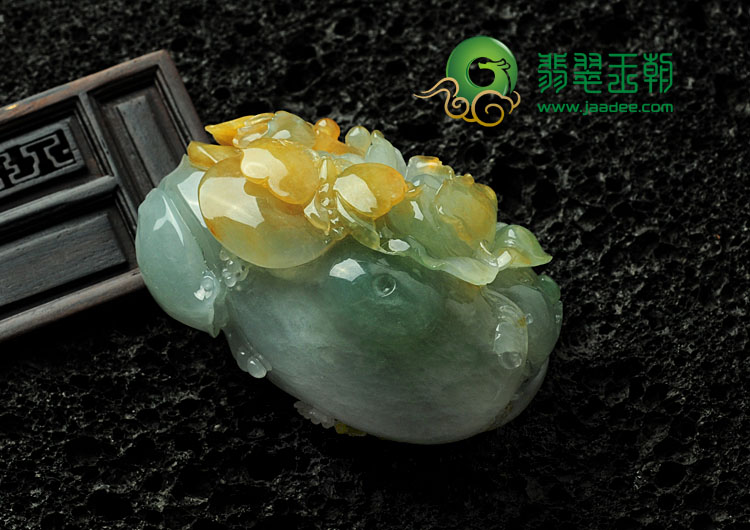 糯冰种晴水黄翡缅甸翡翠富贵花开手玩件