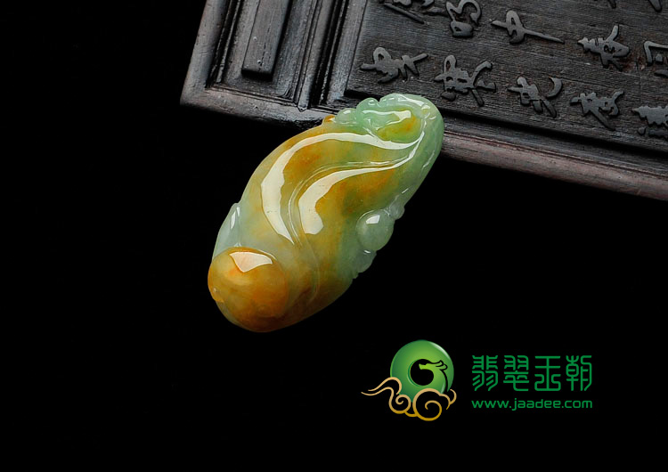 糯冰种黄加绿缅甸翡翠如意挂件