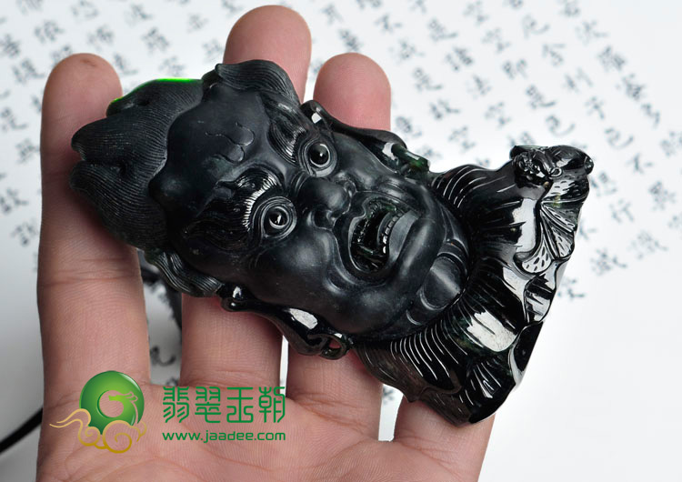 冰种墨翠缅甸翡翠降龙罗汉头挂件