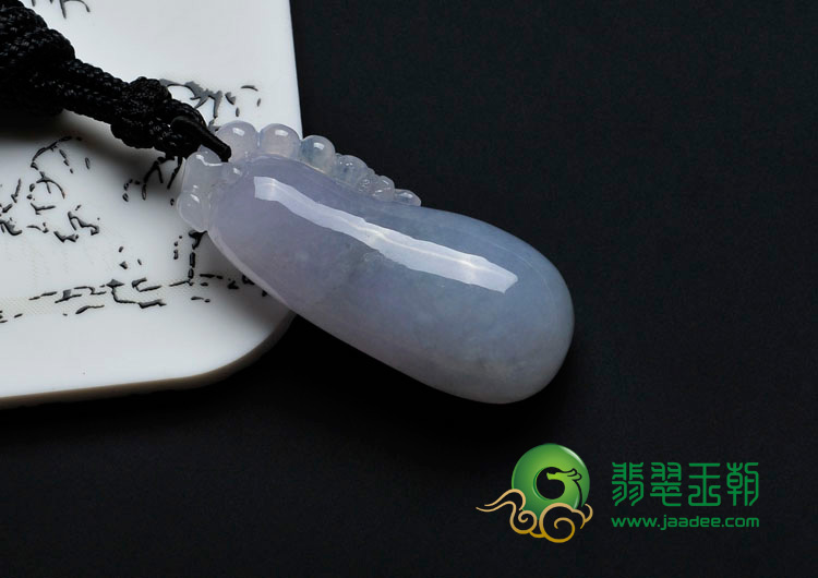 糯冰种淡紫罗兰缅甸翡翠福瓜挂件