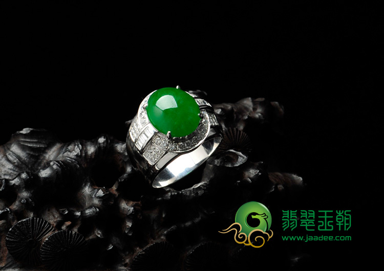 冰种阳绿满绿缅甸翡翠镶白金男戒（真钻）