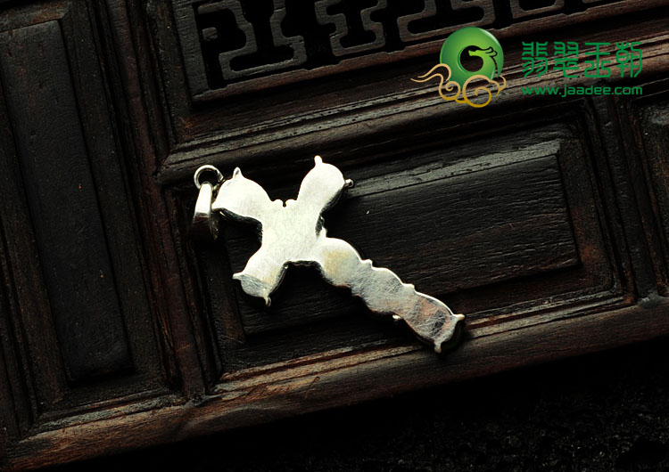 https://jdimg.jaadee.net//images/201112/goods_img/10435_P_1324927019996.jpg