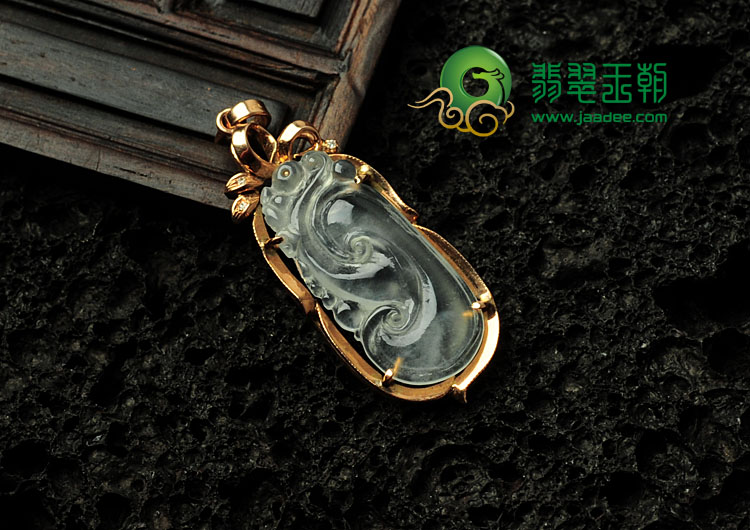 玻璃种缅甸翡翠镶玫瑰金如意胸坠（真钻）