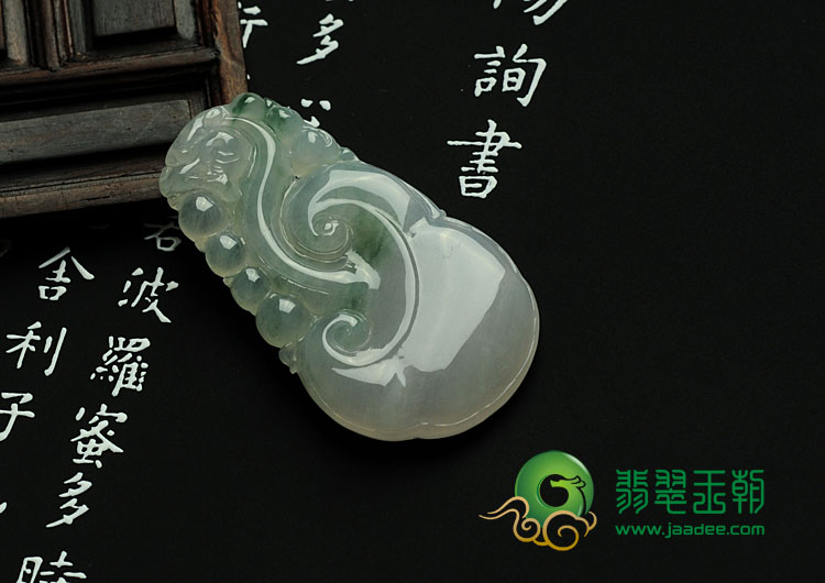 糯冰种飘花缅甸翡翠如意寿挂件