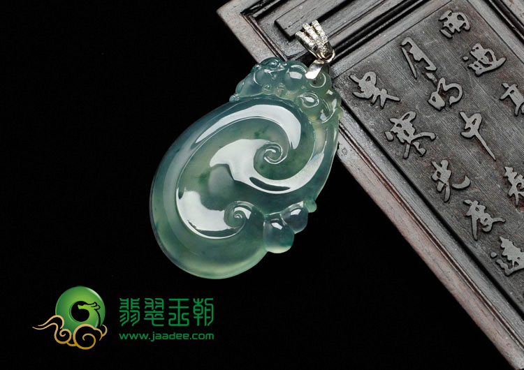 冰种飘花缅甸翡翠如意寿挂件