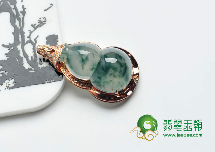 冰种飘花缅甸翡翠镶玫瑰金葫芦胸坠（真钻）