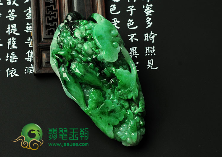 细糯种癣加绿缅甸翡翠苦尽甘来手玩件