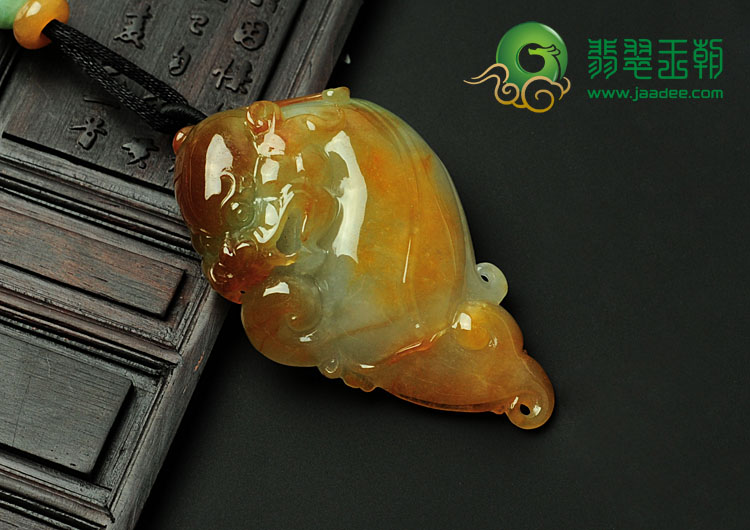 糯冰种红黄翡缅甸翡翠神兽挂件
