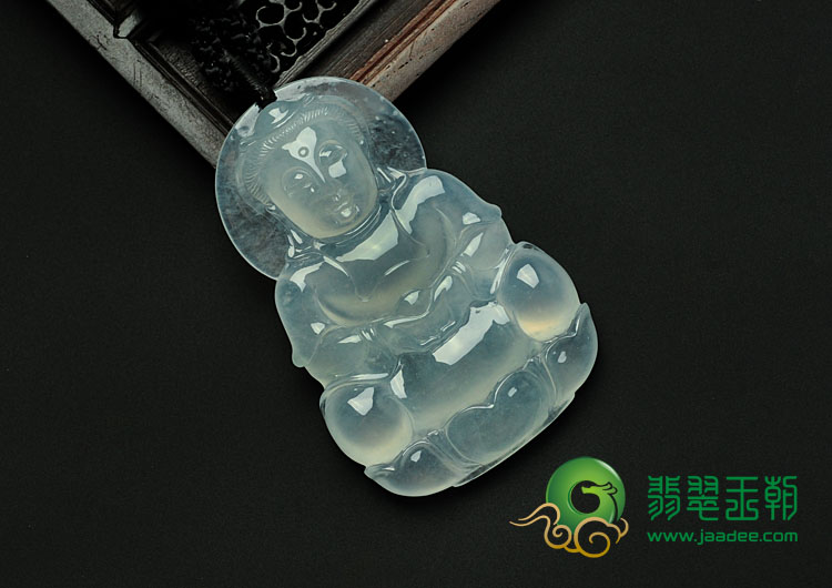冰种淡晴水缅甸翡翠观音挂件