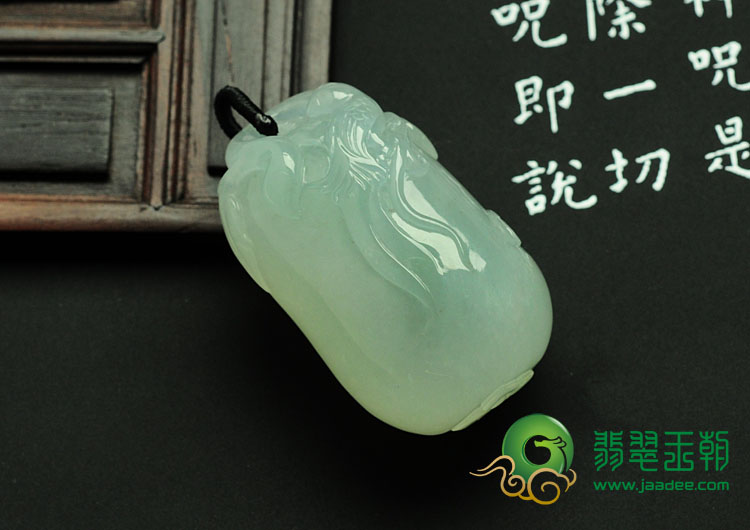 冰种晴水缅甸翡翠喜上眉梢挂件