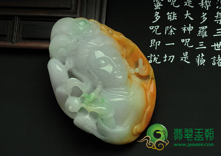 糯冰种三彩缅甸翡翠观音头手玩件