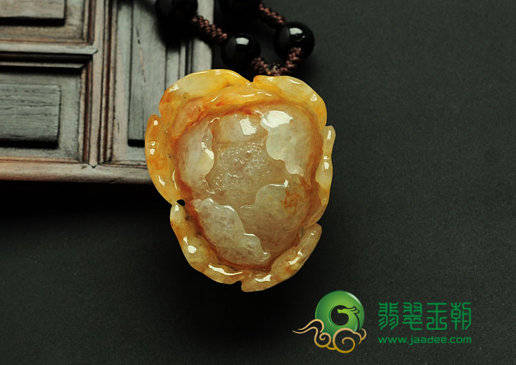 冰种黄翡缅甸翡翠花开富贵挂件
