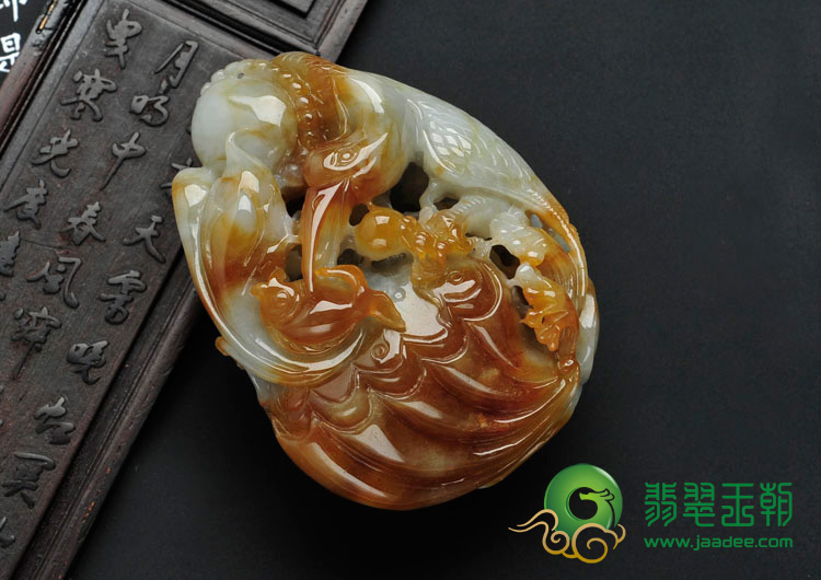 糯冰种褐黄翡缅甸翡翠一路连科手玩件