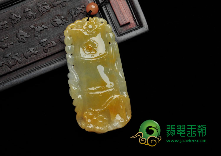 冰种黄翡缅甸翡翠节节高挂件