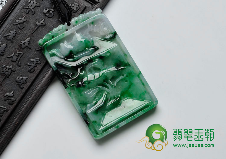 细糯种翠色缅甸翡翠吉祥如意花牌挂件