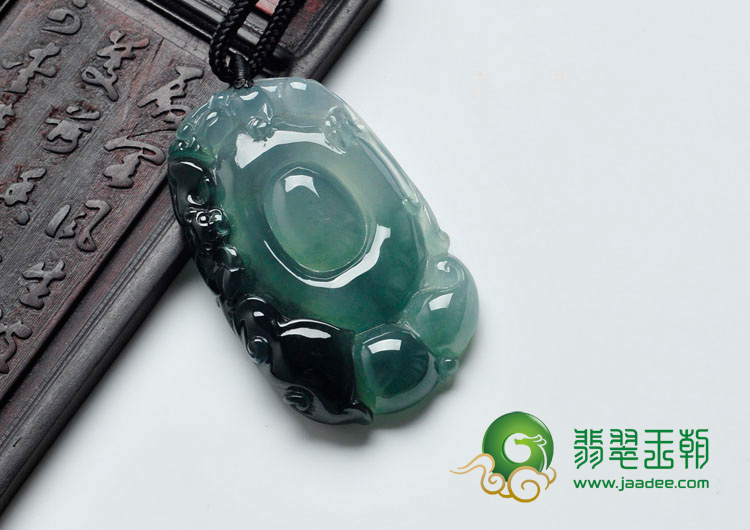 冰种油青缅甸翡翠福在眼前挂件
