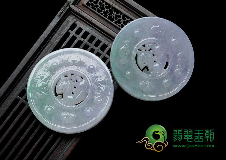 糯冰种春带缅甸翡翠彩龙牌挂件（一对）