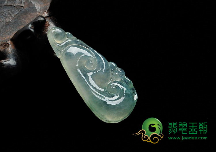 冰种晴水缅甸翡翠如意挂件